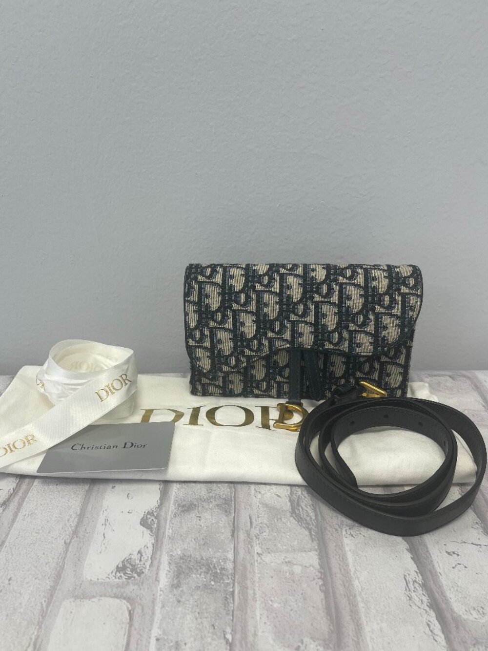 Christian Dior Blue Dior Oblique Jacquard Saddle Belt Pouch - Preowned - Picture 1 of 14